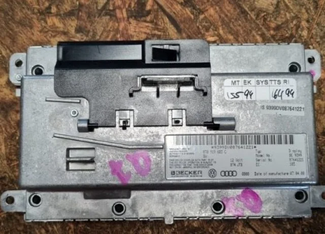 Монитор приборной панели для Audi A4 B8 2007-2015 на фотографиях