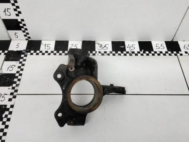 Кулак поворотный левый для Volkswagen Polo V (6R) 2009-2014 на фотографиях