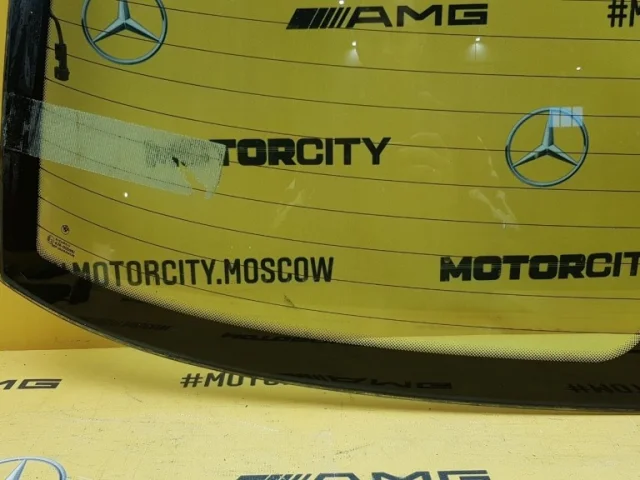 Стекло заднее для BMW 7er Е38 1994-2001 на фотографиях