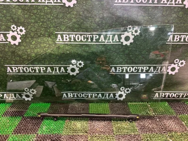 Стекло двери переднее левое для Lexus RX GGL10,15,16W, GYL10,15,16W (JDM) 2009-2014 на фотографиях