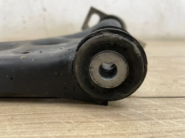 Рычаг передний правый нижний для Volkswagen Tiguan I NF 2006-2017 на фотографиях