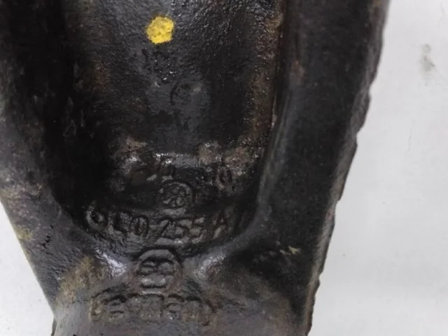 Кулак поворотный левый для Volkswagen Polo V (6R) 2009-2014 на фотографиях