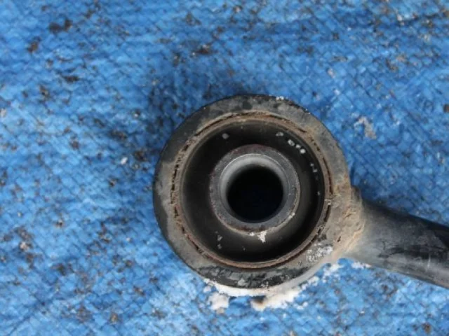 Стойка стабилизатора задняя для Nissan Murano Z51 2007-2015 на фотографиях