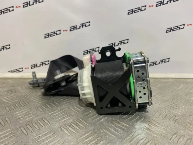 Ремень безопасности передний левый для Citroen C4 Хэтчбек 2010-2016 на фотографиях