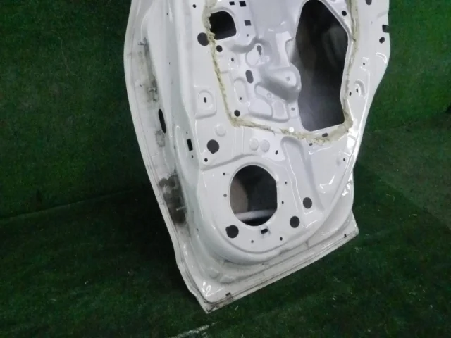 Накладка на дверь задняя правая для Nissan Juke YF15 2010-2014 на фотографиях