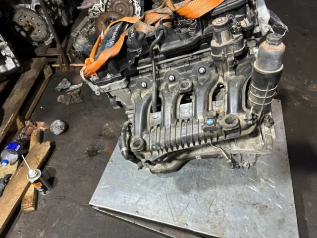 Двигатель для Mercedes-Benz C class C204 2008-2015 на фотографиях