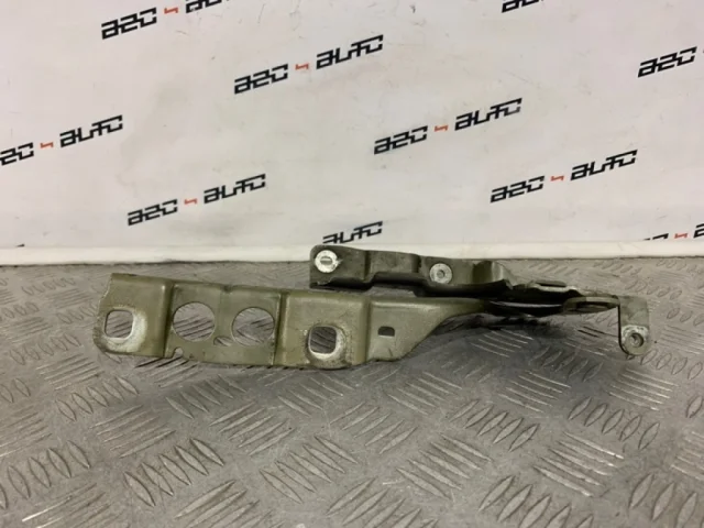 Петля капота правая для Citroen DS4 2011-2016 на фотографиях