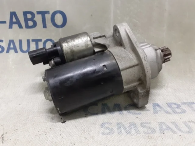 Стартер для Volkswagen Passat Variant (B6, Typ 3C) 2004-2010 на фотографиях