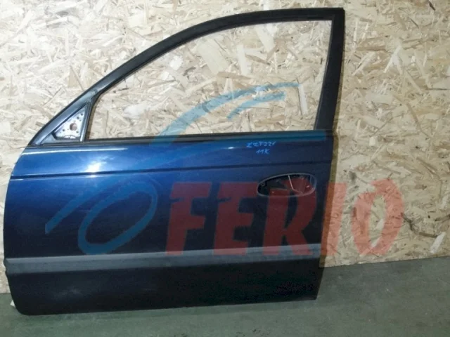 Двери для Toyota Avensis Седан T220 1997-2003 на фотографиях