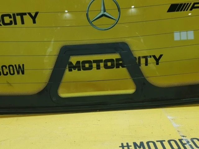 Стекло заднее для BMW 7er Е38 1994-2001 на фотографиях