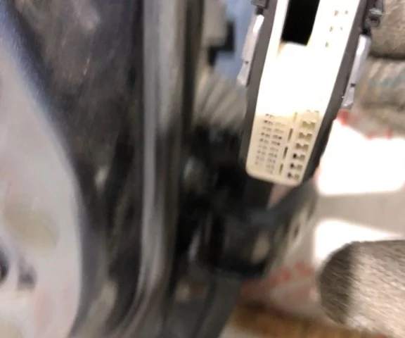 Дверь передняя левая для Nissan Juke YF15 JDM 2010-2014 на фотографиях