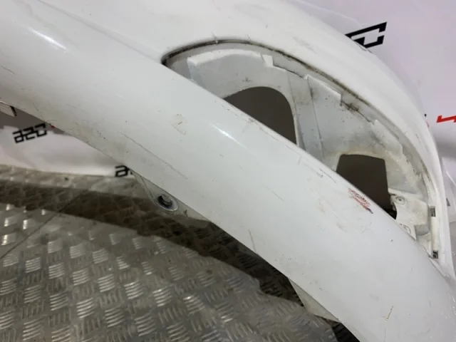 Бампер передний для Citroen C4 Седан 2010-2016 на фотографиях