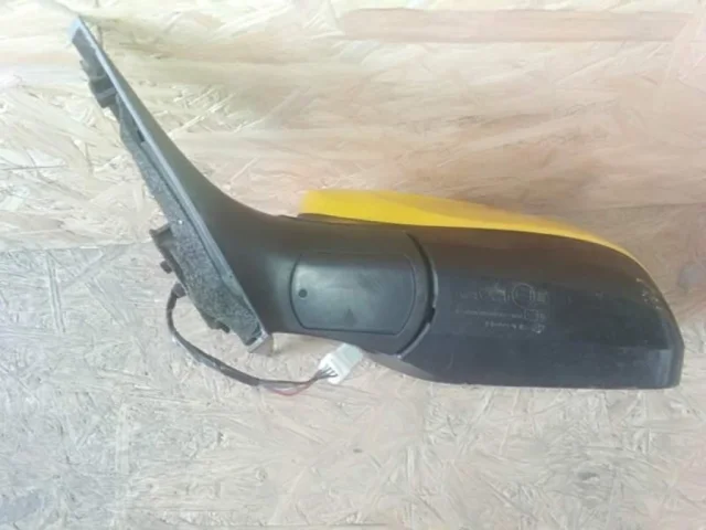 Стекла и зеркала для Subaru Forester SH 2008-2012 на фотографиях