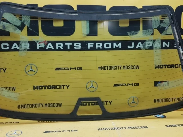 Стекло заднее для BMW 7er Е38 1994-2001 на фотографиях