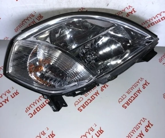 Фара правая для Nissan Teana J31 2003-2007 на фотографиях