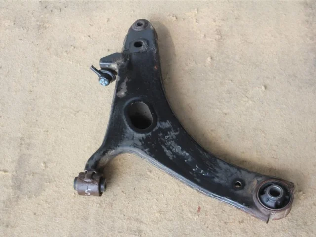 Рычаг передний левый верхний для Subaru Forester SH 2008-2012 на фотографиях