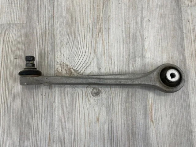 Рычаг передний правый верхний для Audi A6 C7 2010-2018 на фотографиях