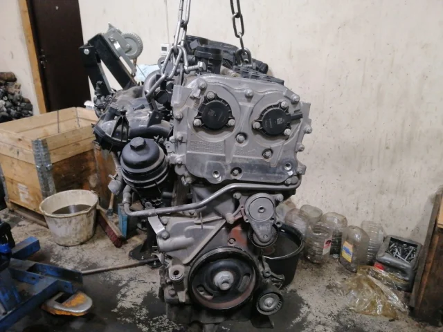 Двигатель для Mercedes-Benz C class C204 2008-2015 на фотографиях