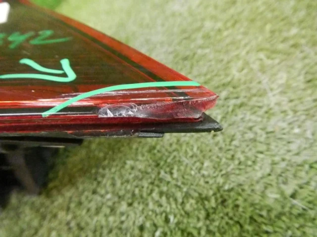 Фонарь внешний правый для Volkswagen Passat (B8.5) 2019+ на фотографиях