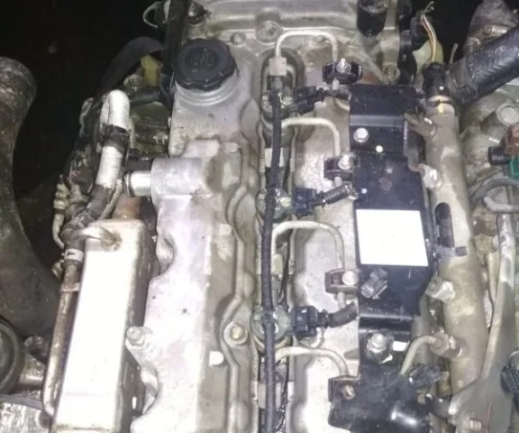 Двигатель без навесного для Mazda MPV LV 1995-1999 на фотографиях