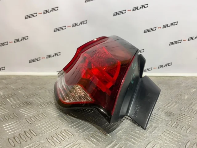 Фонарь внешний левый для Citroen DS4 2011-2016 на фотографиях