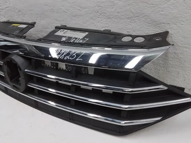 Решетка радиатора для Volkswagen Jetta 7 2020+ на фотографиях