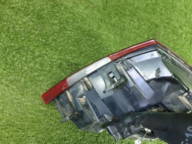 Фонарь левый для Skoda Octavia A7 Tour rest на фотографиях