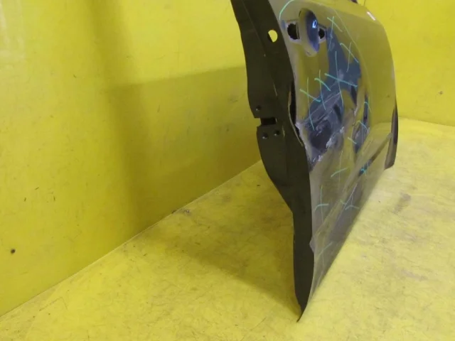 Двери для Subaru Forester SH 2008-2012 на фотографиях