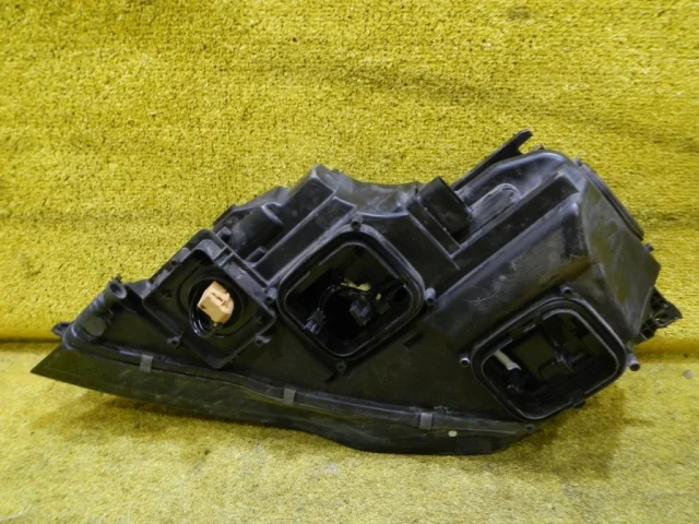 Фара правая для Audi A7 4G 2010-2014 на фотографиях