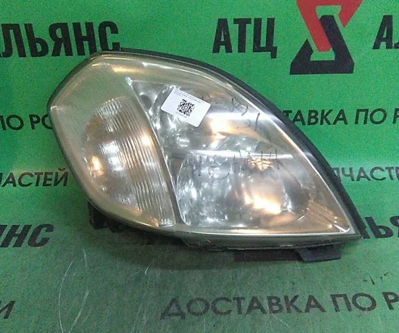 Фонарь внешний правый для Nissan Teana J31 2003-2007 на фотографиях