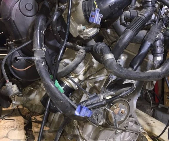 Двигатель для Audi A4 B6 Кабриолет 2000-2004 на фотографиях