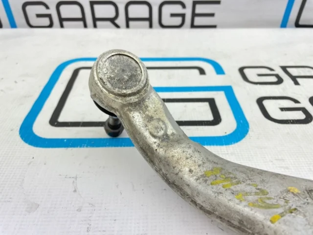 Рычаг передний левый верхний для Mercedes-Benz M class W163 1998-2005 на фотографиях