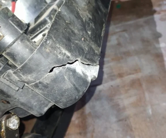 Панель радиатора (телевизор) для Volkswagen Polo IV (9N3) 2005-2009 на фотографиях