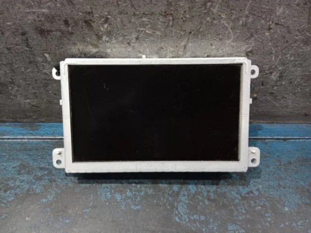 Монитор приборной панели для Audi A4 B8 2007-2015 на фотографиях