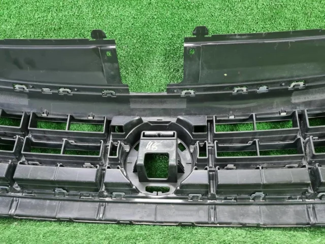 Решетка радиатора для Volkswagen Jetta 7 2020+ на фотографиях