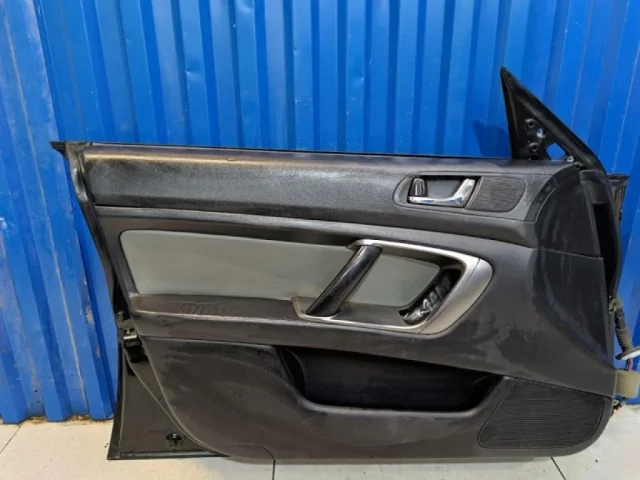 Двери для Subaru Legacy Универсал BP/B13 2003-2009 на фотографиях