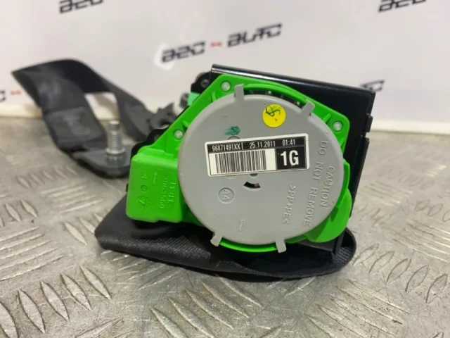 Ремень безопасности передний левый для Citroen C4 Хэтчбек 2010-2016 на фотографиях