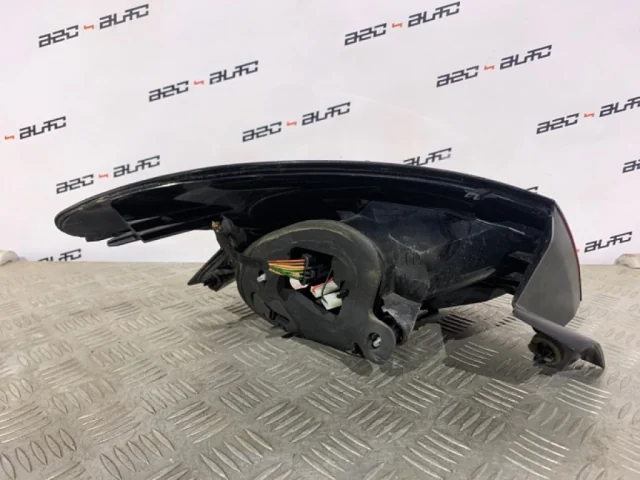 Фара правая для Citroen DS4 2011-2016 на фотографиях