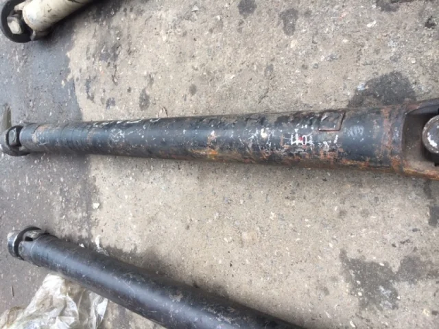 Карданный вал задний для Mitsubishi Pajero V70 5dr (JDM) 1999-2006 на фотографиях