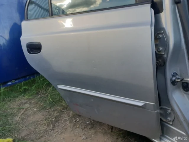 Дверь задняя правая для Hyundai Accent 2 Седан LC 1999-2012 на фотографиях