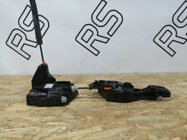 Реле свечей накала для BMW X5 Е70 2006-2013 на фотографиях