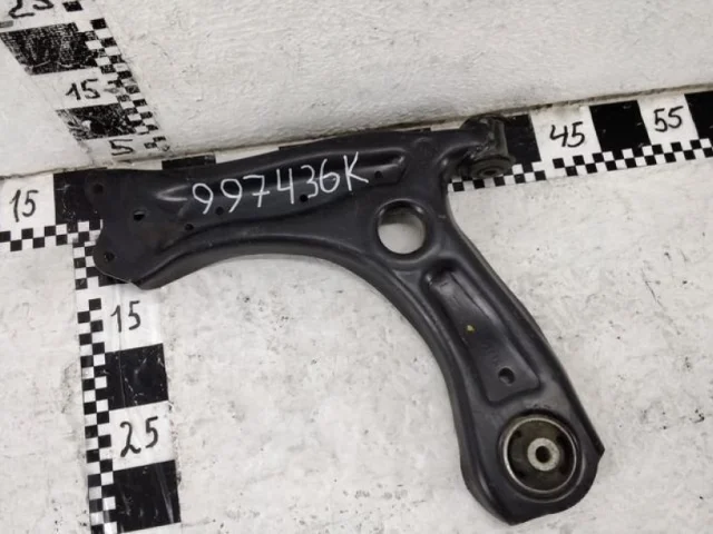 Качающийся рычаг левый для Volkswagen Polo V Седан (6R) 2009-2015 на фотографиях