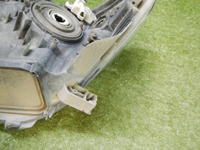 Фары для Toyota Land Cruiser 200 (JDM) 2007-2013 на фотографиях