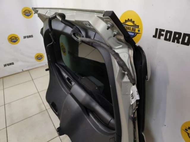 Дверь багажника для Ford Kuga CBV 2008-2013 на фотографиях