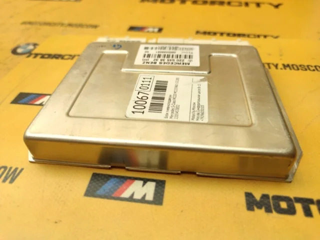 Блок управления пневмоподвеской для Mercedes-Benz S class W220 1998-2005 на фотографиях