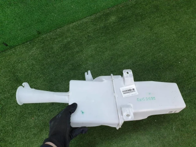 Бачок омывателя для Hyundai Creta 2 SU2 2021+ на фотографиях