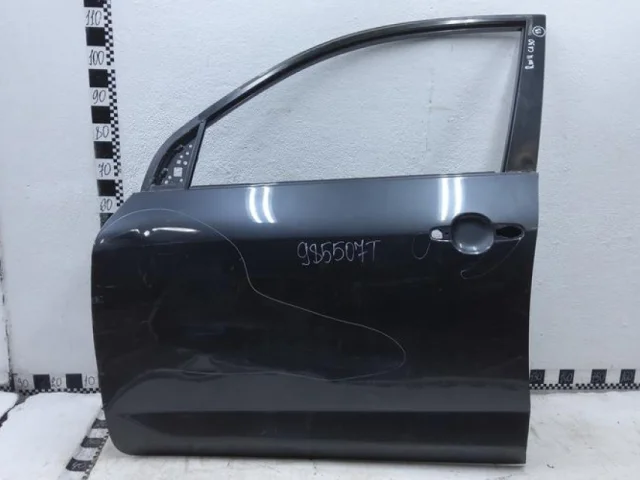 Накладка на дверь передняя левая для Toyota RAV4 XA30 2005-2012 на фотографиях