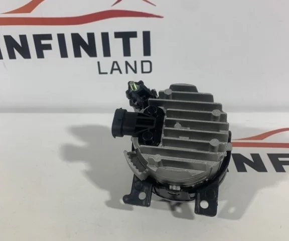 Фары для Infiniti QX 80 2013-2022 на фотографиях