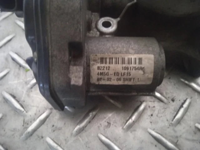 Дроссельная заслонка для Ford Galaxy CD340 2006-2015 на фотографиях