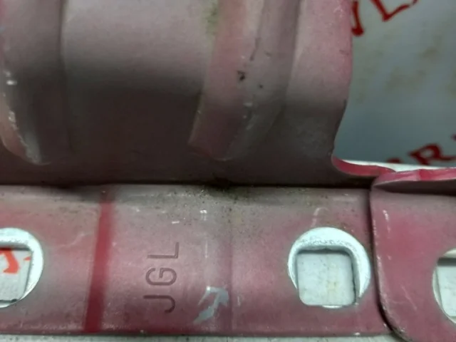 Петля капота левая для Nissan X-Trail T31 RU 2007-2014 на фотографиях